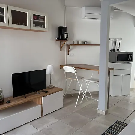Petite Maison Chaleureuse Proche Du Centre Apartment Perpignan
